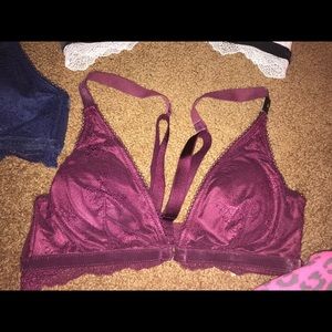 BRAND NEW VS BRALETTE